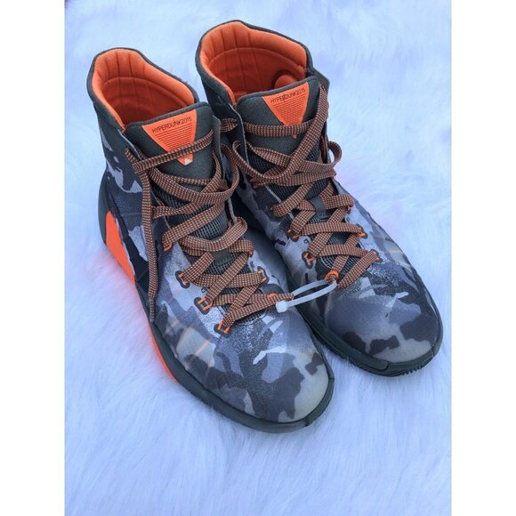 Nike Hyperdunk 2015 Team Basketball Shoe Size 6Y - Picture 1 of 10